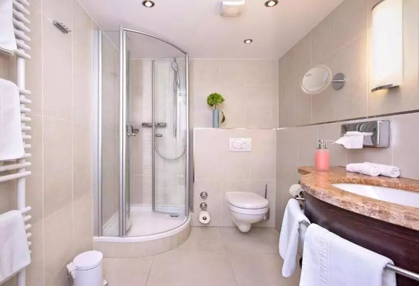 Fotos del hotel Rotkreuzplatz:  4