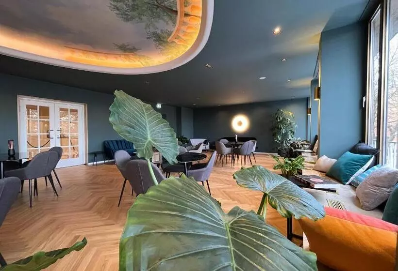 Fotos del hotel Rotkreuzplatz:  2