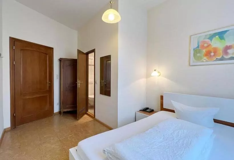 Fotos del hotel Kühler Krug:  10