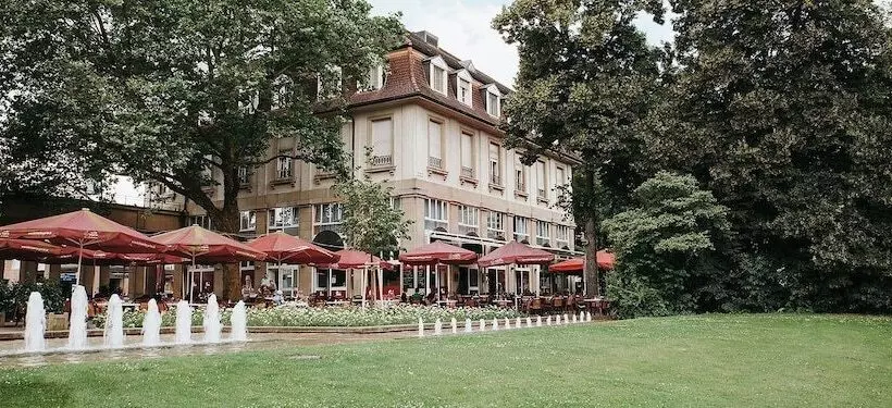 Löwe Am Tiergarten Hotel*cafe-restaurant*bar