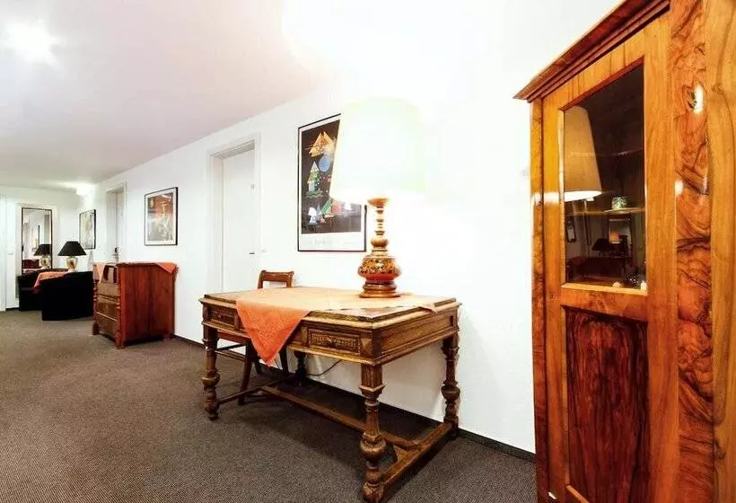 Fotos del hotel Löwe Am Tiergarten Hotel*cafe-restaurant*bar:  10