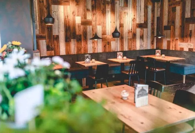 Fotos del hotel Löwe Am Tiergarten Hotel*cafe-restaurant*bar:  15