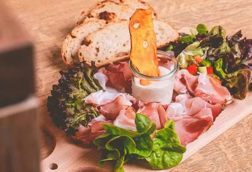 Fotos del hotel Löwe Am Tiergarten Hotel*cafe-restaurant*bar:  17