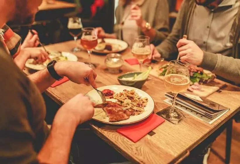 Fotos del hotel Löwe Am Tiergarten Hotel*cafe-restaurant*bar:  4