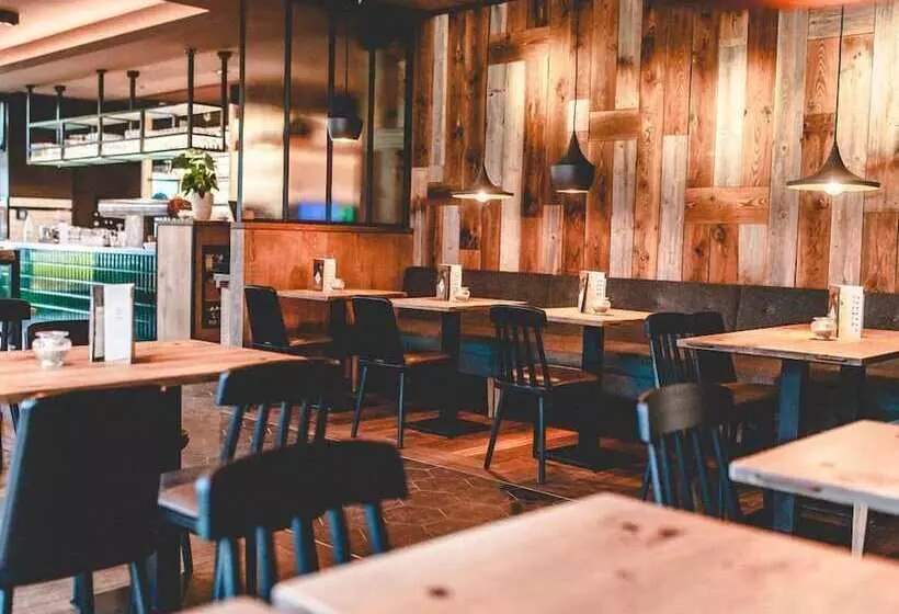 Fotos del hotel Löwe Am Tiergarten Hotel*cafe-restaurant*bar:  18