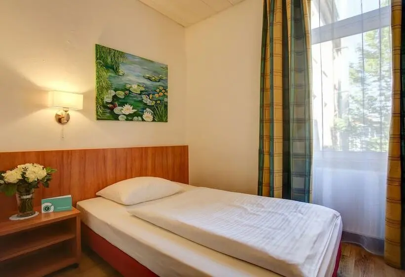 Fotos del hotel Centro Hotel Blankenburg By Ina:  8