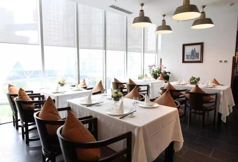 Fotos del hotel Momc:  5