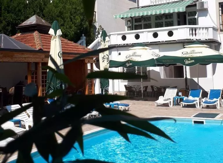 Fotos del hotel Garni Hotel Panorama Lux:  10