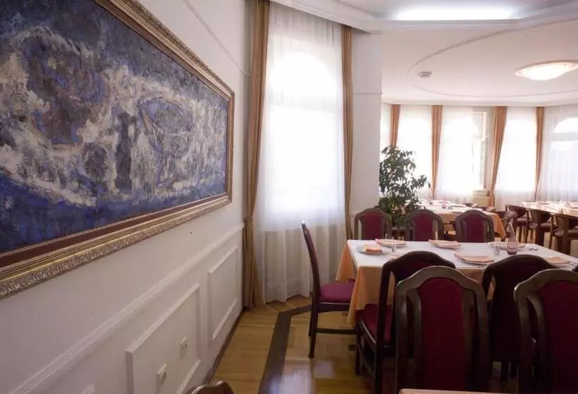 Fotos del hotel Garni Hotel Panorama Lux:  18