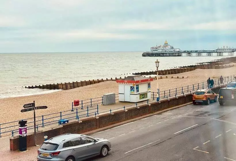 Fotos del hotel East Beach:  14