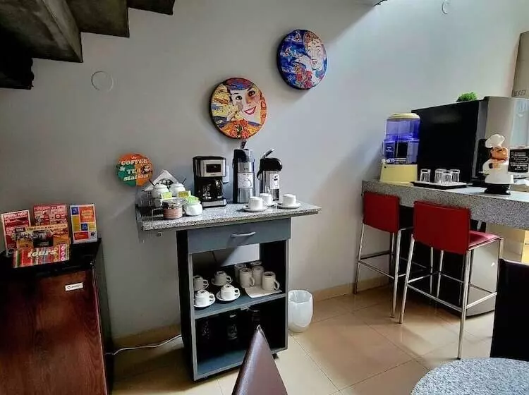 Fotos del hotel 3b Barranco S  Chic And Basic  B&b:  4