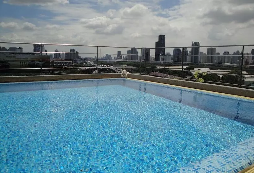 Fotos del hotel Interchange Tower Serviced Apartment:  8