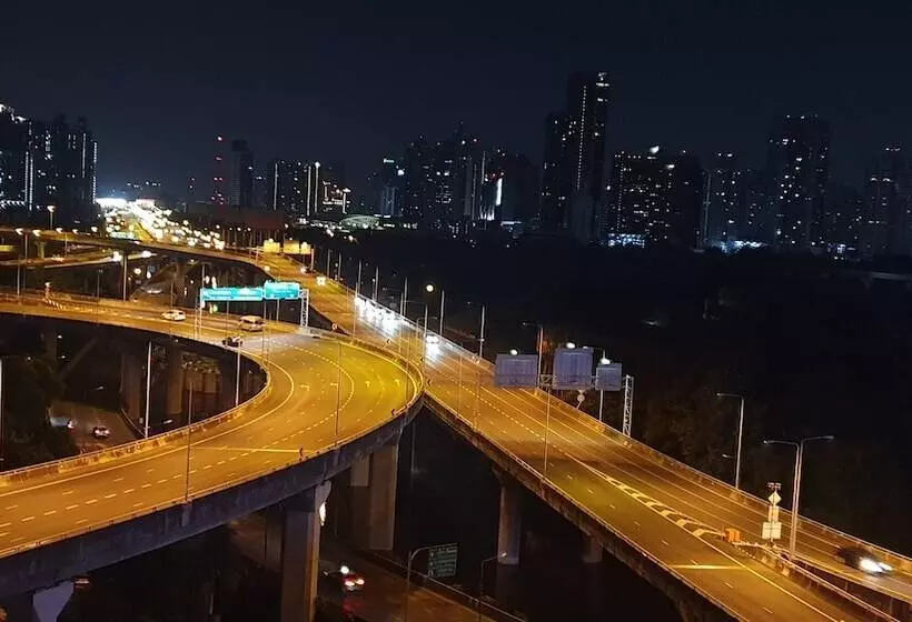 Fotos del hotel Interchange Tower Serviced Apartment:  22