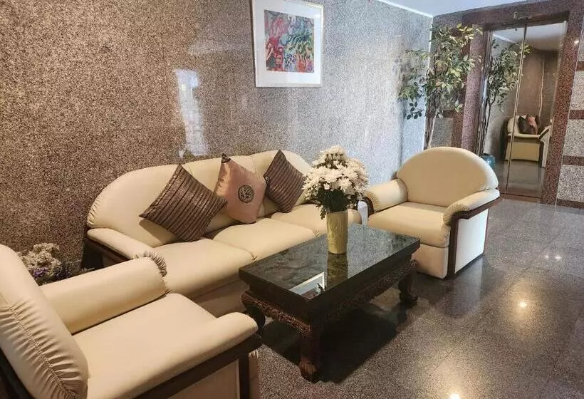 Fotos del hotel Interchange Tower Serviced Apartment:  7