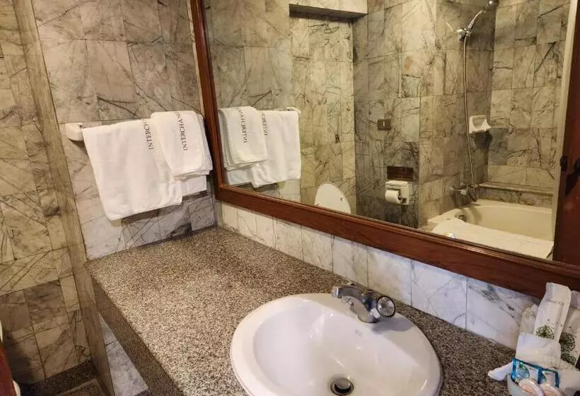 Fotos del hotel Interchange Tower Serviced Apartment:  5