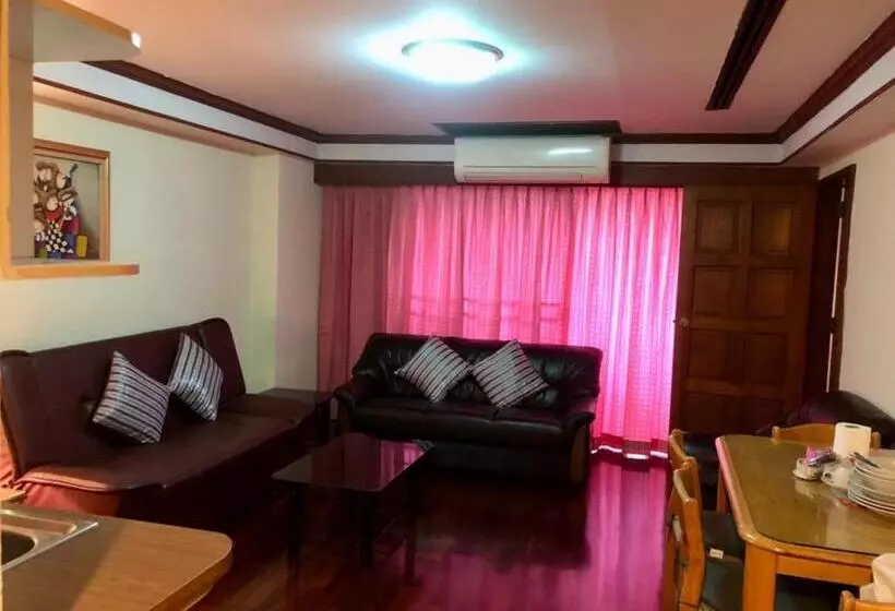 Fotos del hotel Interchange Tower Serviced Apartment:  21