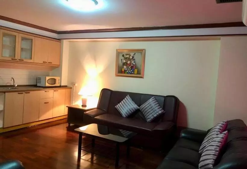 Fotos del hotel Interchange Tower Serviced Apartment:  18