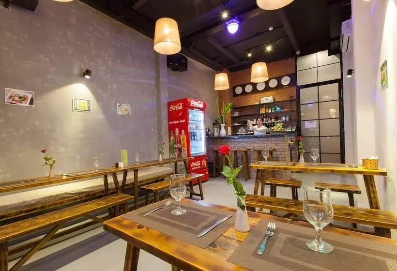 Fotos del hotel Luxury Backpakers:  11