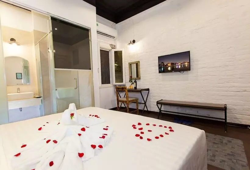 Fotos del hotel Luxury Backpakers:  5