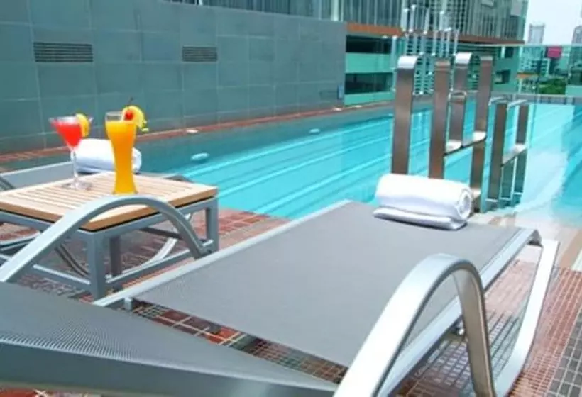 Fotos del hotel Amora Neoluxe Suites:  12