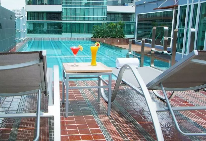 Fotos del hotel Amora Neoluxe Suites:  15