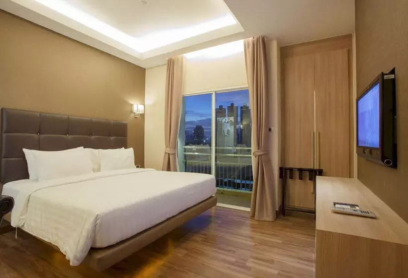 Fotos del hotel V Residence Serviced Apartment:  18