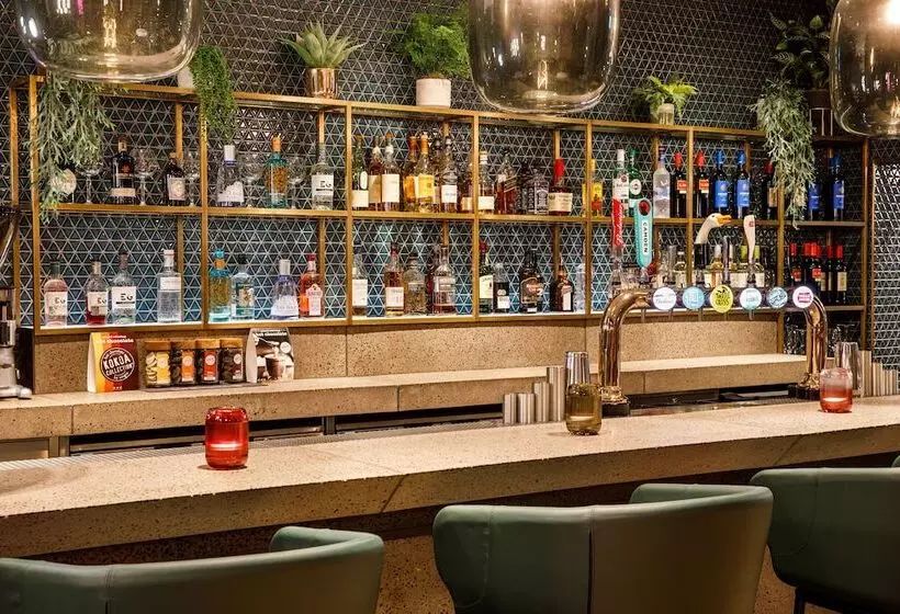 Fotos del hotel Ibis Styles Edinburgh St Andrew Square:  16