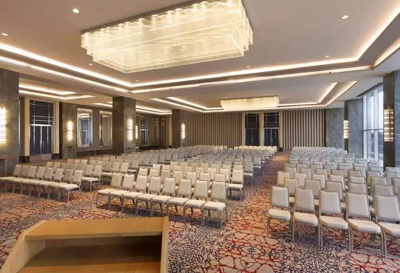 Fotos del hotel Wyndham Grand Istanbul Levent:  12