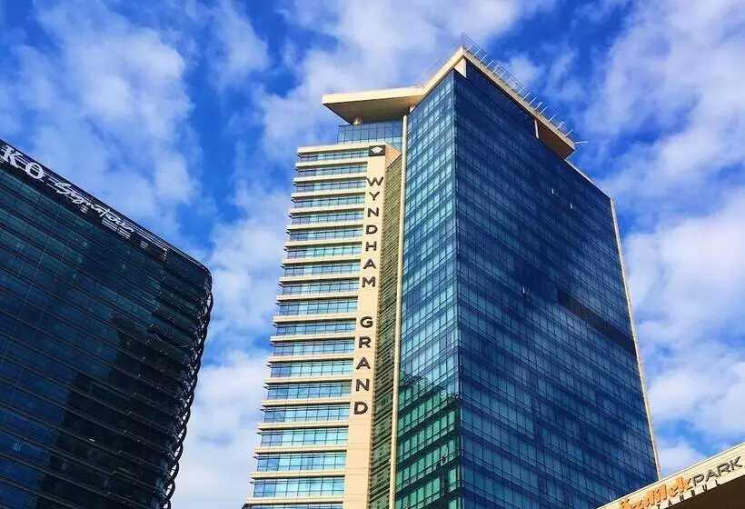 Fotos del hotel Wyndham Grand Istanbul Levent:  9