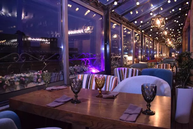 Fotos del hotel Paris  Yerevan:  16