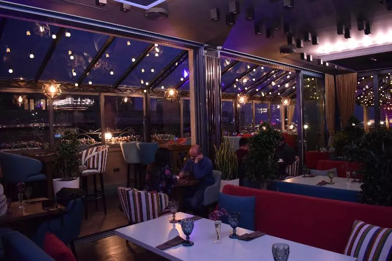 Fotos del hotel Paris  Yerevan:  21