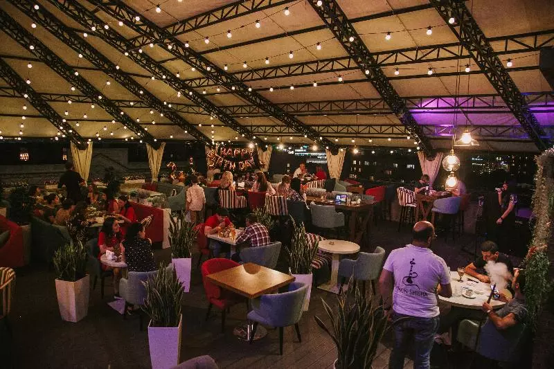 Fotos del hotel Paris  Yerevan:  4