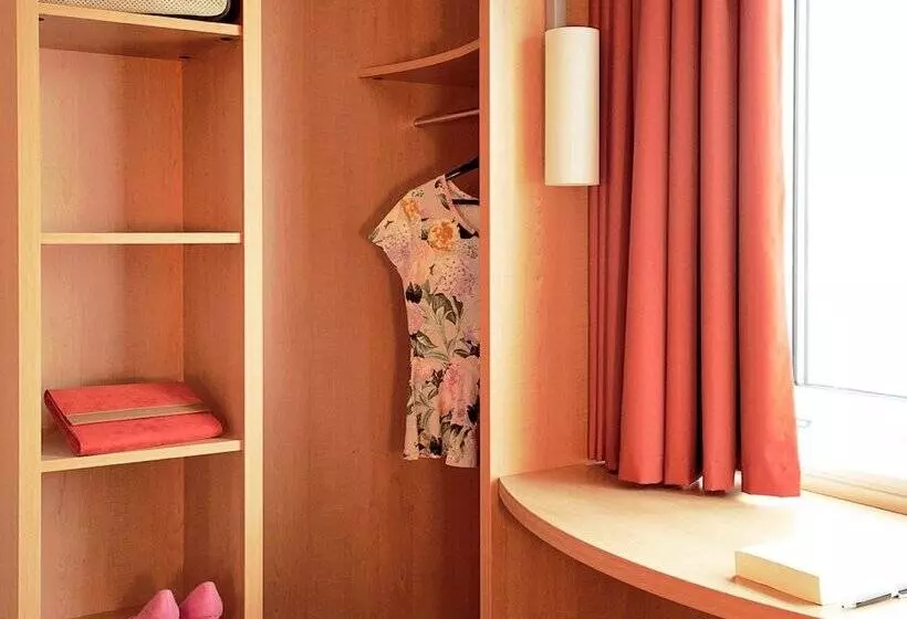 Fotos del hotel Ibis Casanearshore:  23