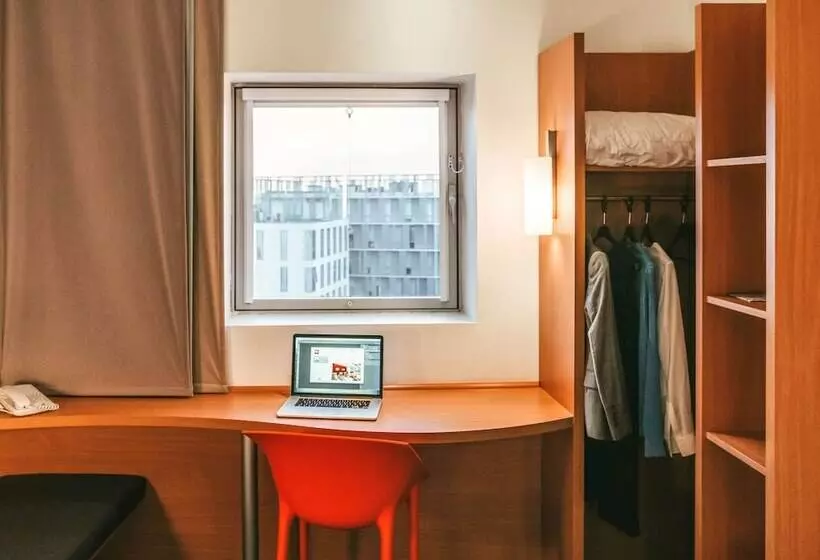 Fotos del hotel Ibis Casanearshore:  22