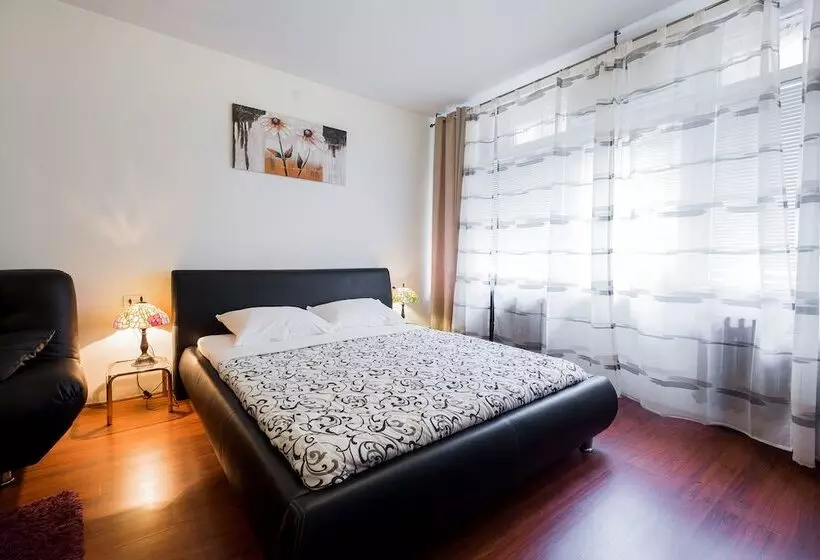 Fotos del hotel Downtown Apartments Bane:  5