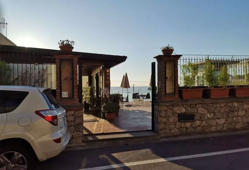 Fotos del hotel Borromeo Resort:  12