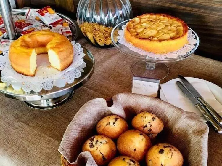 Fotos del hotel Borromeo Resort:  2