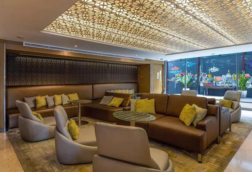 Fotos del hotel Holiday Inn Express Bangkok Sukhumvit 11, An Ihg   Sha Extra Plus:  3