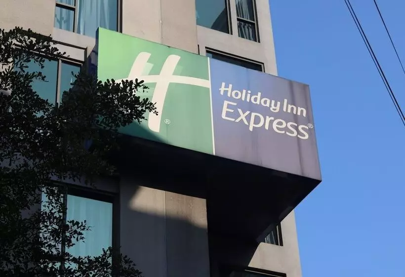 Fotos del hotel Holiday Inn Express Bangkok Sukhumvit 11, An Ihg   Sha Extra Plus:  25