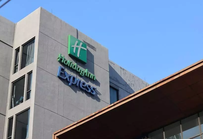 Fotos del hotel Holiday Inn Express Bangkok Sukhumvit 11, An Ihg   Sha Extra Plus:  22
