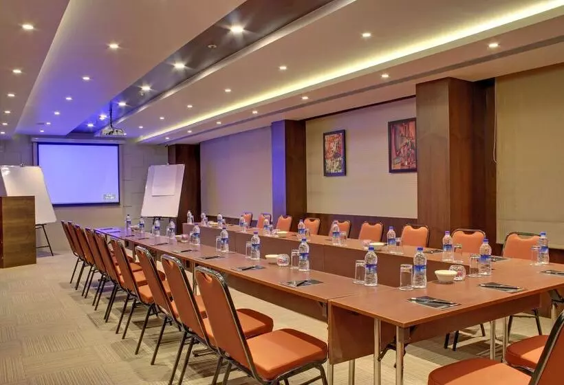 Fotos del hotel Ramada Encore Domlur Bangalore:  20