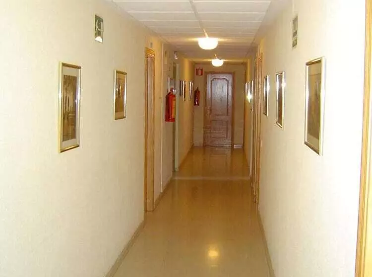 Fotos del hotel Lazaro:  3