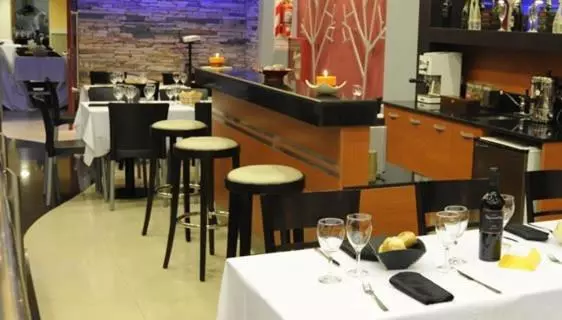 Fotos del hotel Osam:  11