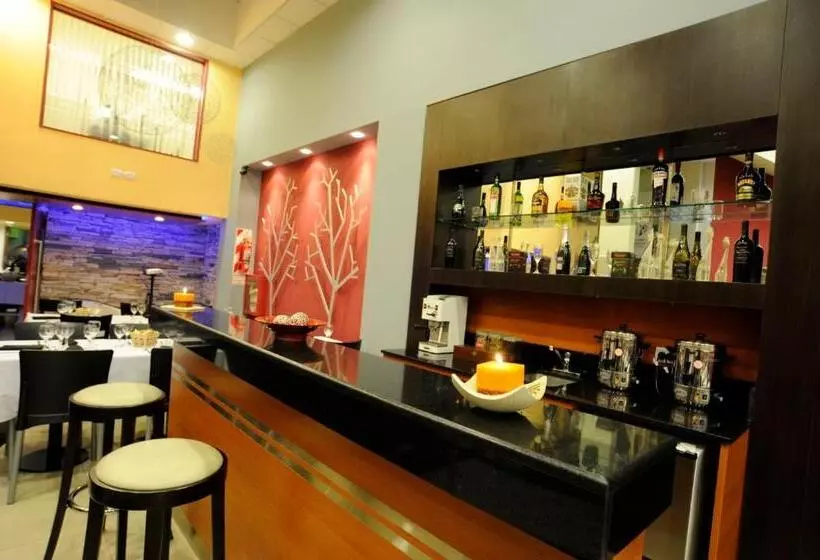 Fotos del hotel Osam:  3