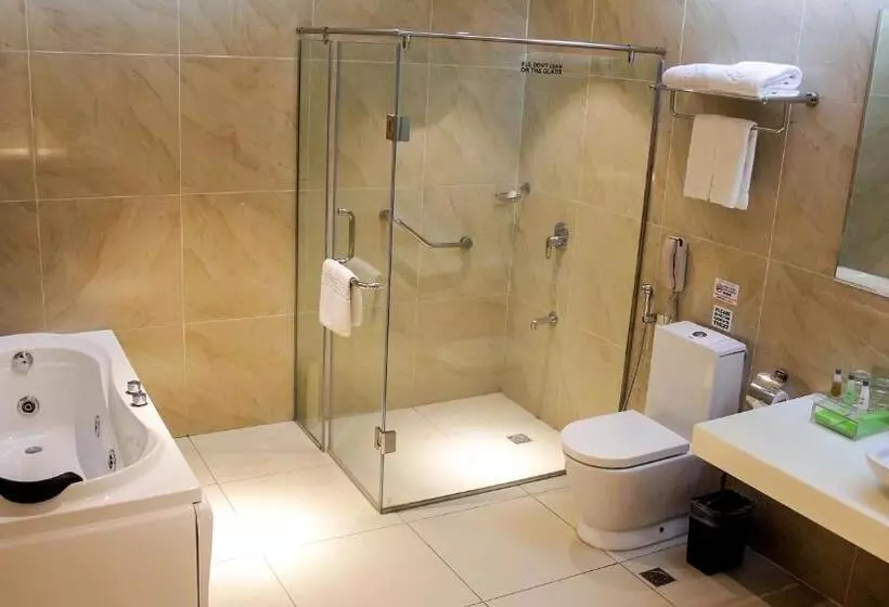 Fotos del hotel Brentwood Suites:  8