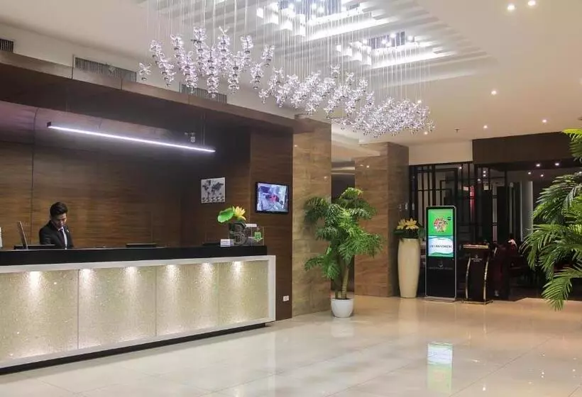 Fotos del hotel Brentwood Suites:  4