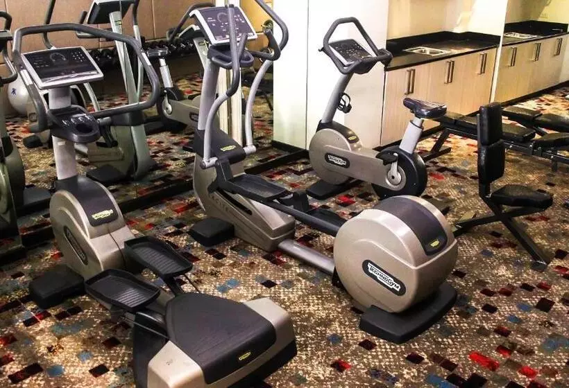 Fotos del hotel Brentwood Suites:  5