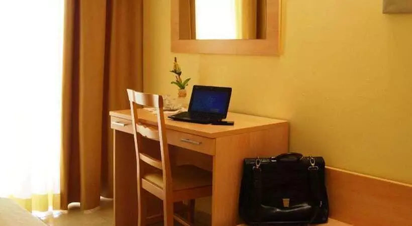 Fotos del hotel Caggiari:  8