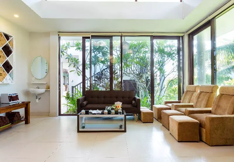 Vinh Hung Emerald Resort