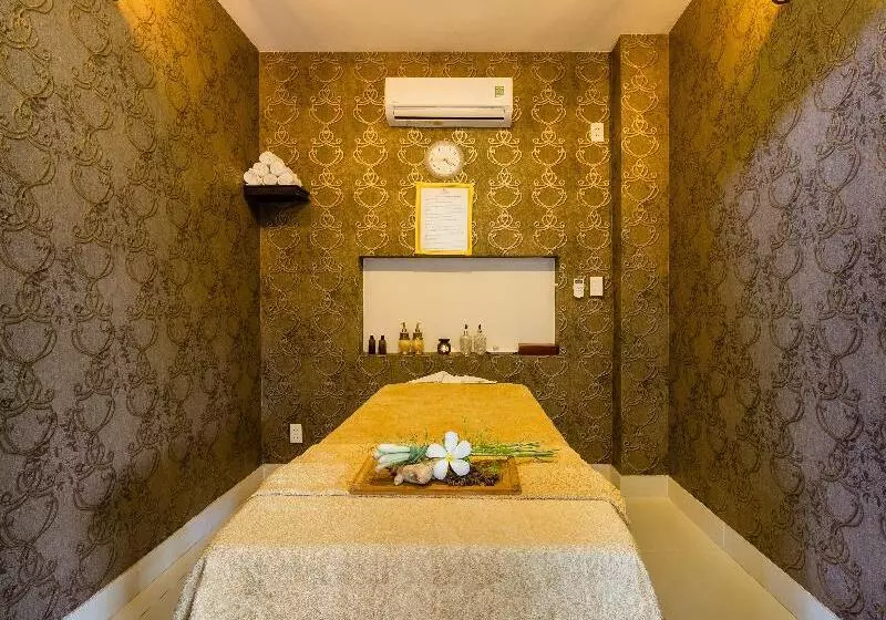 Fotos del hotel Vinh Hung Emerald Resort:  3